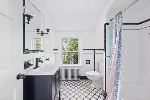 2 Euston Ave, Cranston, RI 02910 photo 13
