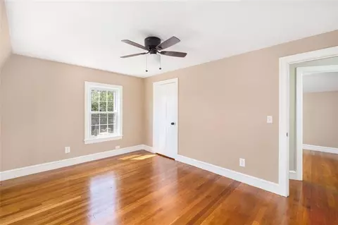 2 Euston Ave, Cranston, RI 02910 photo 11