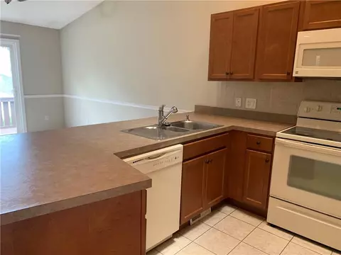 837 Halifax Dr, Warwick, RI 02886 photo 3