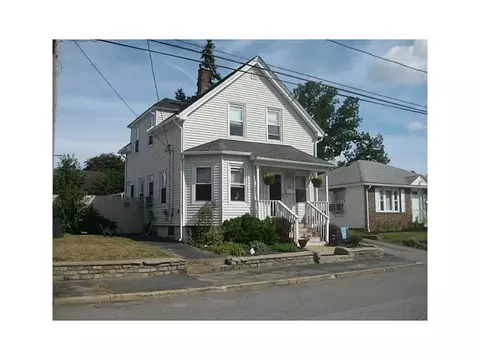 103 Elwyn St, Cranston, RI 02920