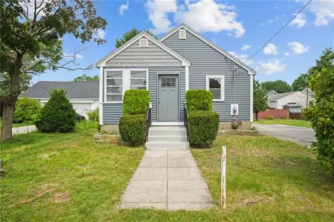 23 Manhattan St, Providence, RI 02904