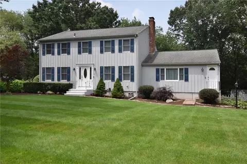 6 Intervale Dr, Cumberland, RI 02864