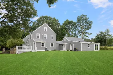 1747 Mooresfield Rd, South Kingstown, RI 02879