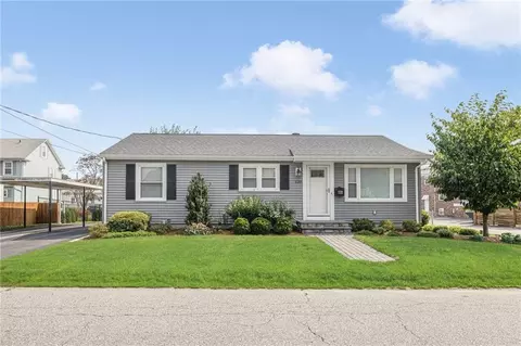 220 Fort St, East Providence, RI 02914