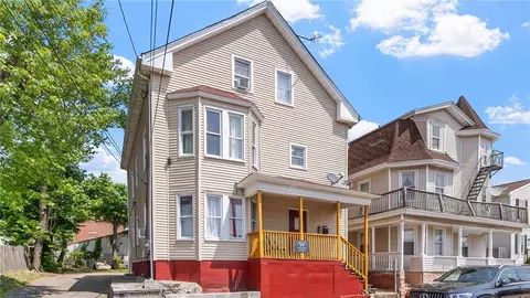 117 Burnett St, Providence, RI 02907