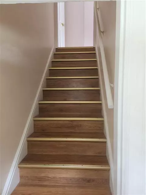 28 Buttonwoods Ave, Warwick, RI 02886 photo 11