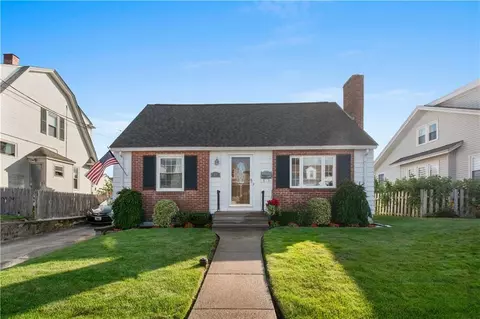 24 Riverfarm Rd, Cranston, RI 02910