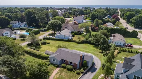 47 Shore Rd, Westerly, RI 02891 photo 2