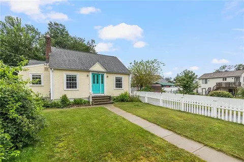 105 River St, Warwick, RI 02888 photo 4