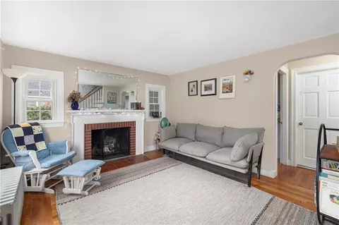 105 River St, Warwick, RI 02888 photo 6