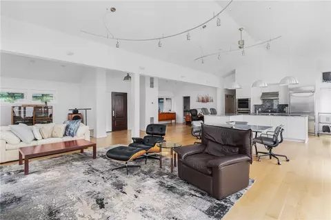 1340 Warwick Neck Ave, Warwick, RI 02889 photo 7