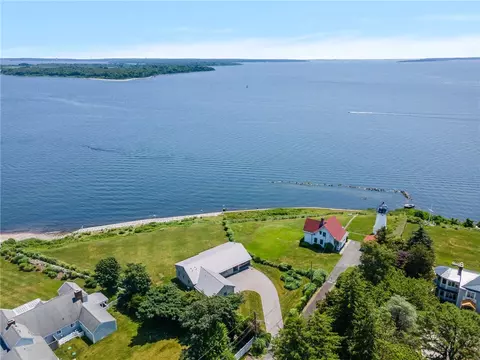 1340 Warwick Neck Ave, Warwick, RI 02889 photo 29