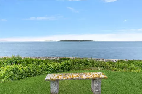 1340 Warwick Neck Ave, Warwick, RI 02889 photo 22