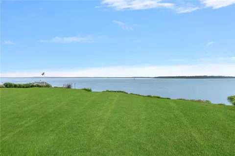 1340 Warwick Neck Ave, Warwick, RI 02889 photo 19