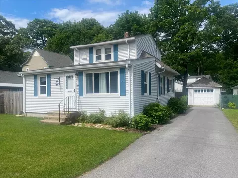 11 Staples Ave, Warwick, RI 02886
