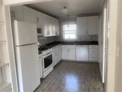 11 Staples Ave, Warwick, RI 02886 photo 11