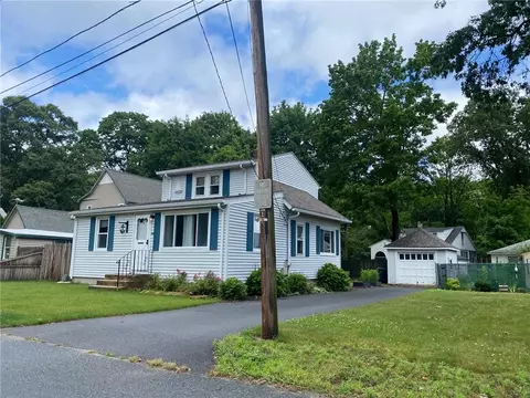 11 Staples Ave, Warwick, RI 02886 photo 3