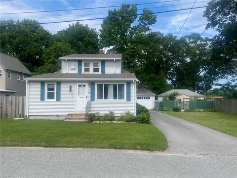 11 Staples Ave, Warwick, RI 02886 photo 5