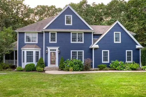 12 Jasons Grant Dr, Cumberland, RI 02864