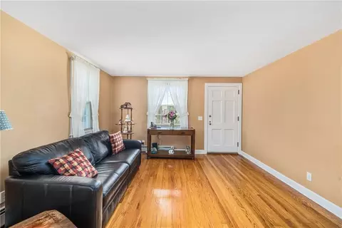 101 Everleth Ave, Warwick, RI 02888 photo 12