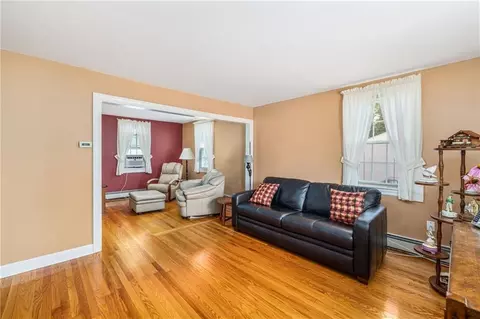 101 Everleth Ave, Warwick, RI 02888 photo 11