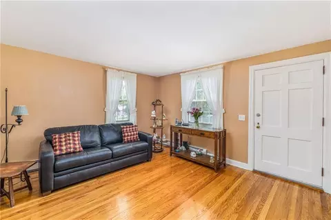 101 Everleth Ave, Warwick, RI 02888 photo 10