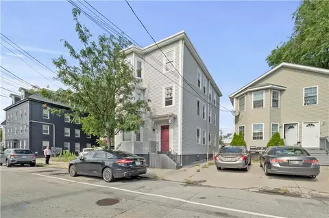 26 Vinton St, Providence, RI 02909