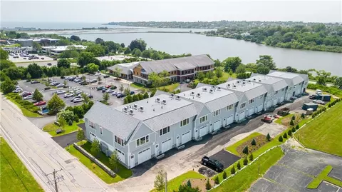 55 John Clarke Rd #6, Middletown, RI 02842