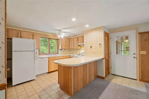 41 Dolly Pond Rd, Exeter, RI 02822 photo 13