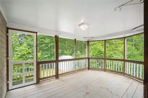 41 Dolly Pond Rd, Exeter, RI 02822 photo 4