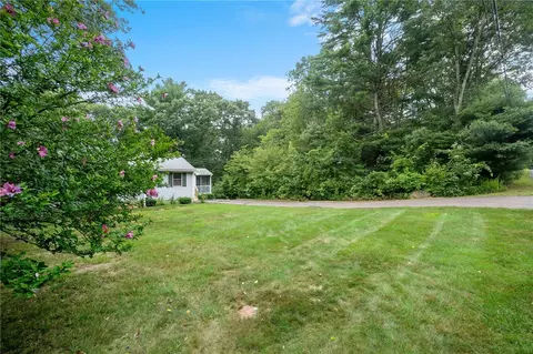 41 Dolly Pond Rd, Exeter, RI 02822 photo 2