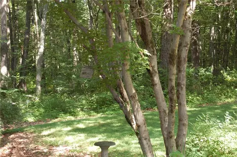 630 Maureen Cir, Mapleville, RI 02839 photo 7