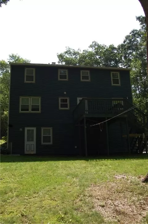630 Maureen Cir, Mapleville, RI 02839 photo 5