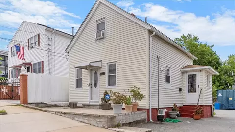 215 Dora St, Providence, RI 02909