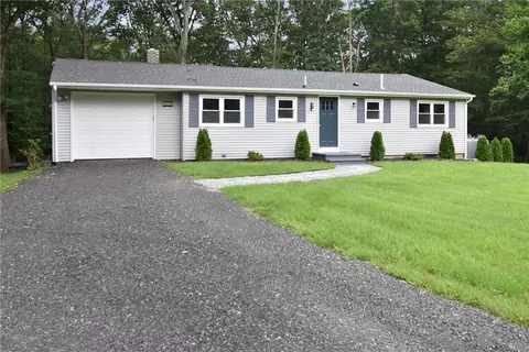 1487 Victory Hwy, Coventry, RI 02827