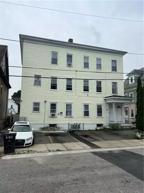 96 Hendricks St, Central Falls, RI 02863