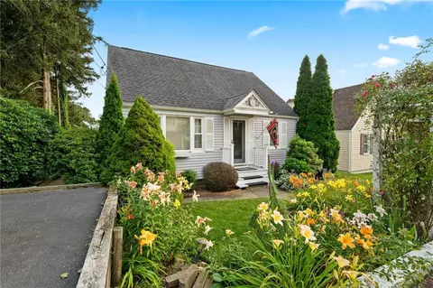 13 Rex St, West Warwick, RI 02893