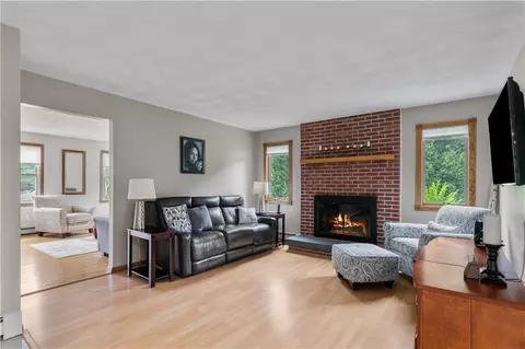 2 Stephen Dr, Bristol, RI 02809 photo 13