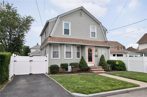 54 Blanding Ave, East Providence, RI 02914