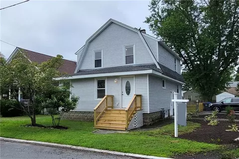 124 Washburn Ave, East Providence, RI 02916