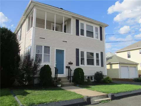 15 Nathanael Ave, Pawtucket, RI 02860