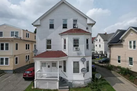 87 Sterling Ave, Providence, RI 02909