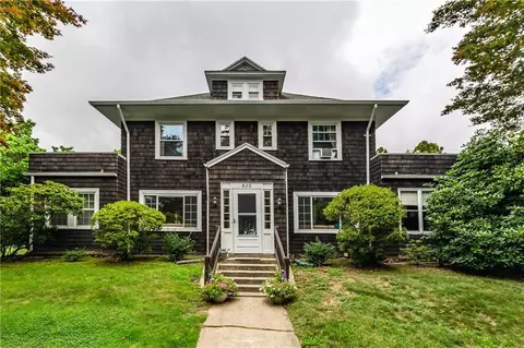 820 Boston Neck Rd, Narragansett, RI 02882