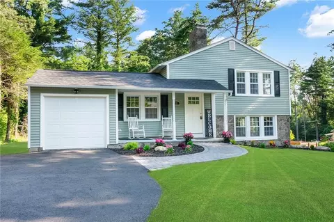 181 Highland Ave, Warwick, RI 02886