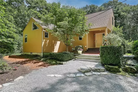 153 Howard Hill Rd, Foster, RI 02825