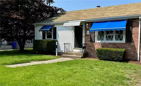 5 Dewey Ave, Pawtucket, RI 02861