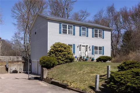 4595 Old Post Rd, Charlestown, RI 02813