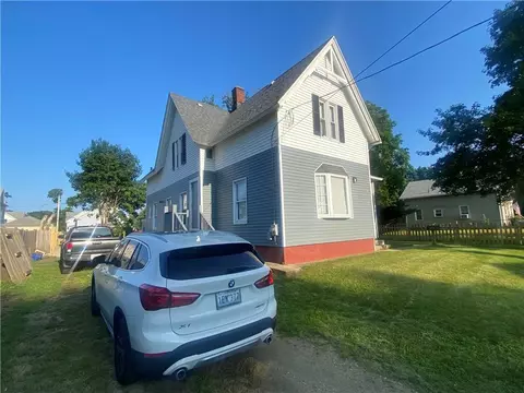66 Cottage St, Warwick, RI 02886 photo 8