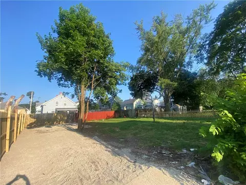 66 Cottage St, Warwick, RI 02886 photo 7