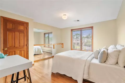 3933 Post Rd, Warwick, RI 02886 photo 15
